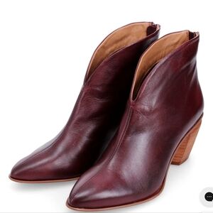 Miz Mooz Joovie Bootie WINE color